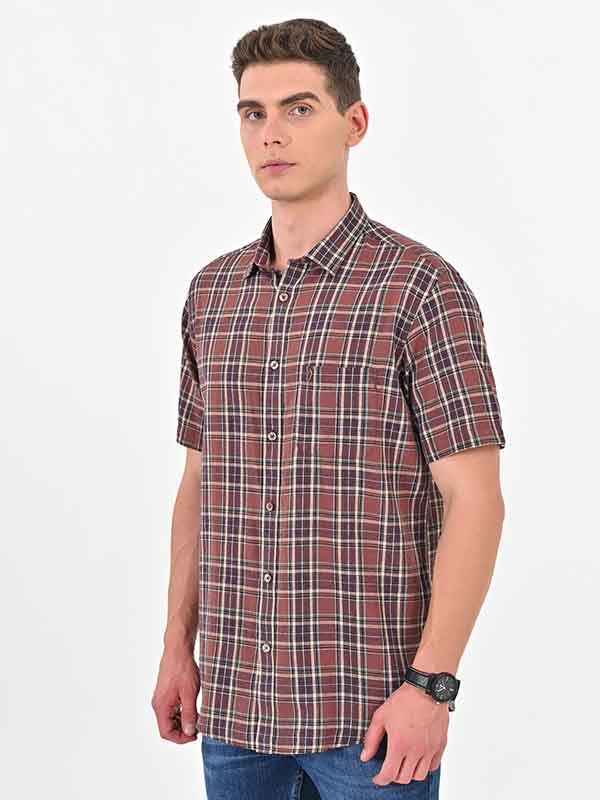 Indian Terrain Men's Regular Fit Half Sleeve Checkered Brown Shirt
